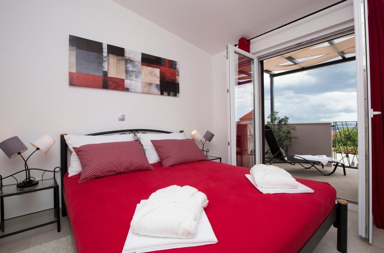 Villa Fides With Private Pool, Garden And Sea View Kastel Novi Екстер'єр фото