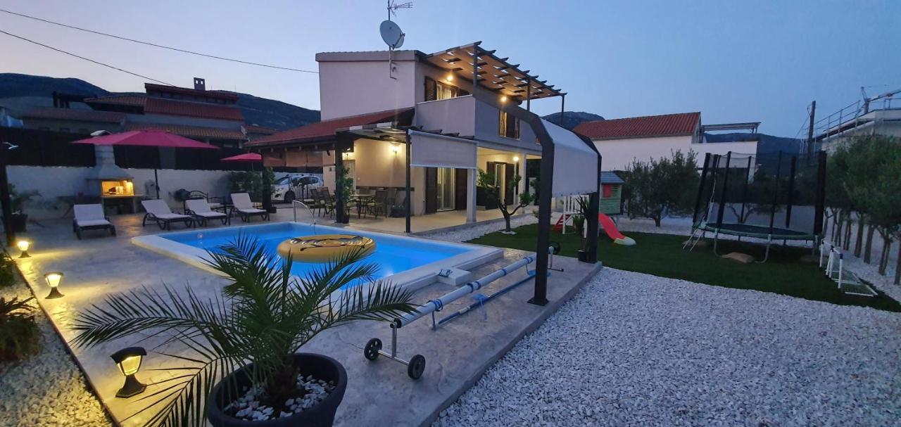 Villa Fides With Private Pool, Garden And Sea View Kastel Novi Екстер'єр фото