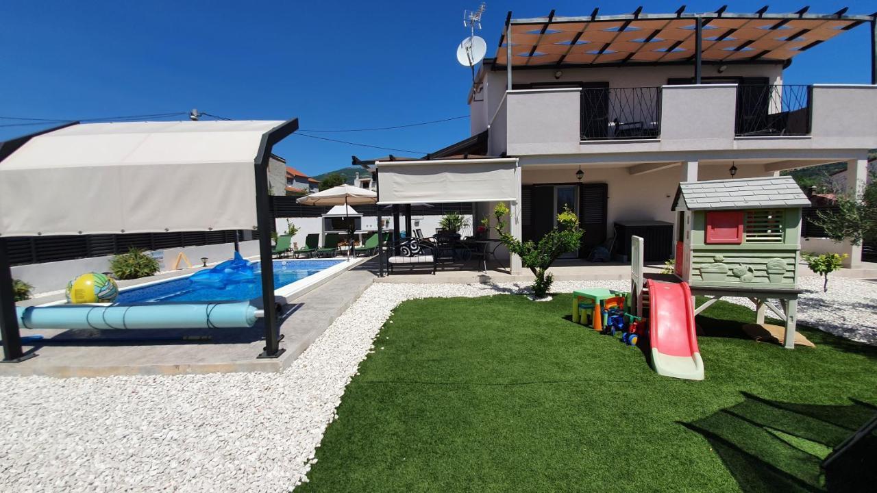 Villa Fides With Private Pool, Garden And Sea View Kastel Novi Екстер'єр фото