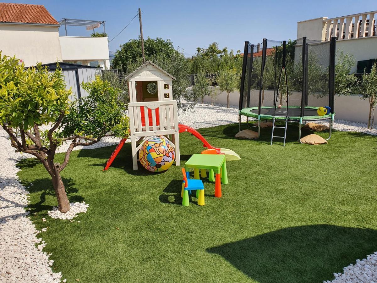 Villa Fides With Private Pool, Garden And Sea View Kastel Novi Екстер'єр фото