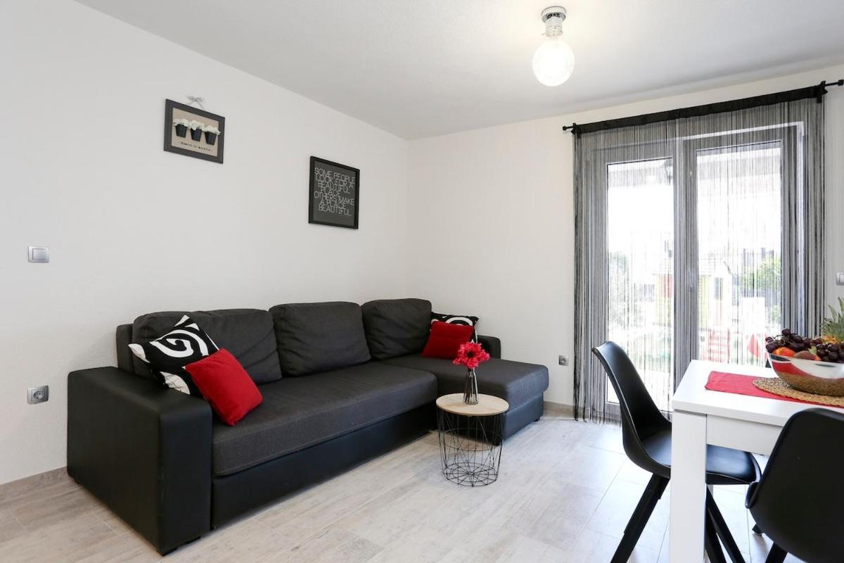 Villa Fides With Private Pool, Garden And Sea View Kastel Novi Екстер'єр фото